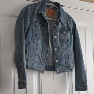 Levi's Blue Jean Jacket Size XS